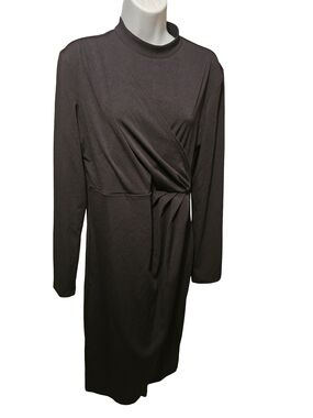 Elegant Black Long-Sleeve Twist-Waist Dress